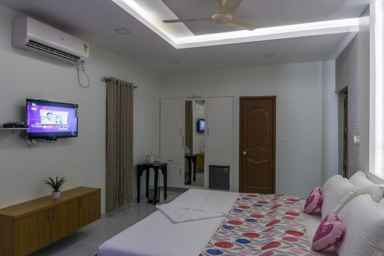 Clirind Resort Athirappilly Exteriör bild